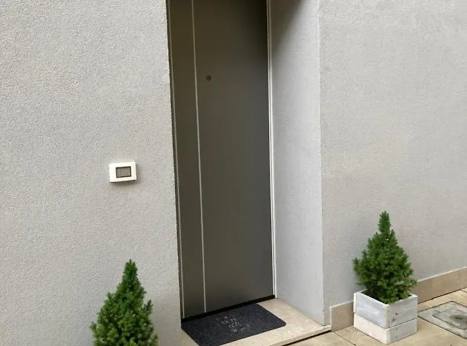 ゲストハウス Al Ruderino コマッキオ